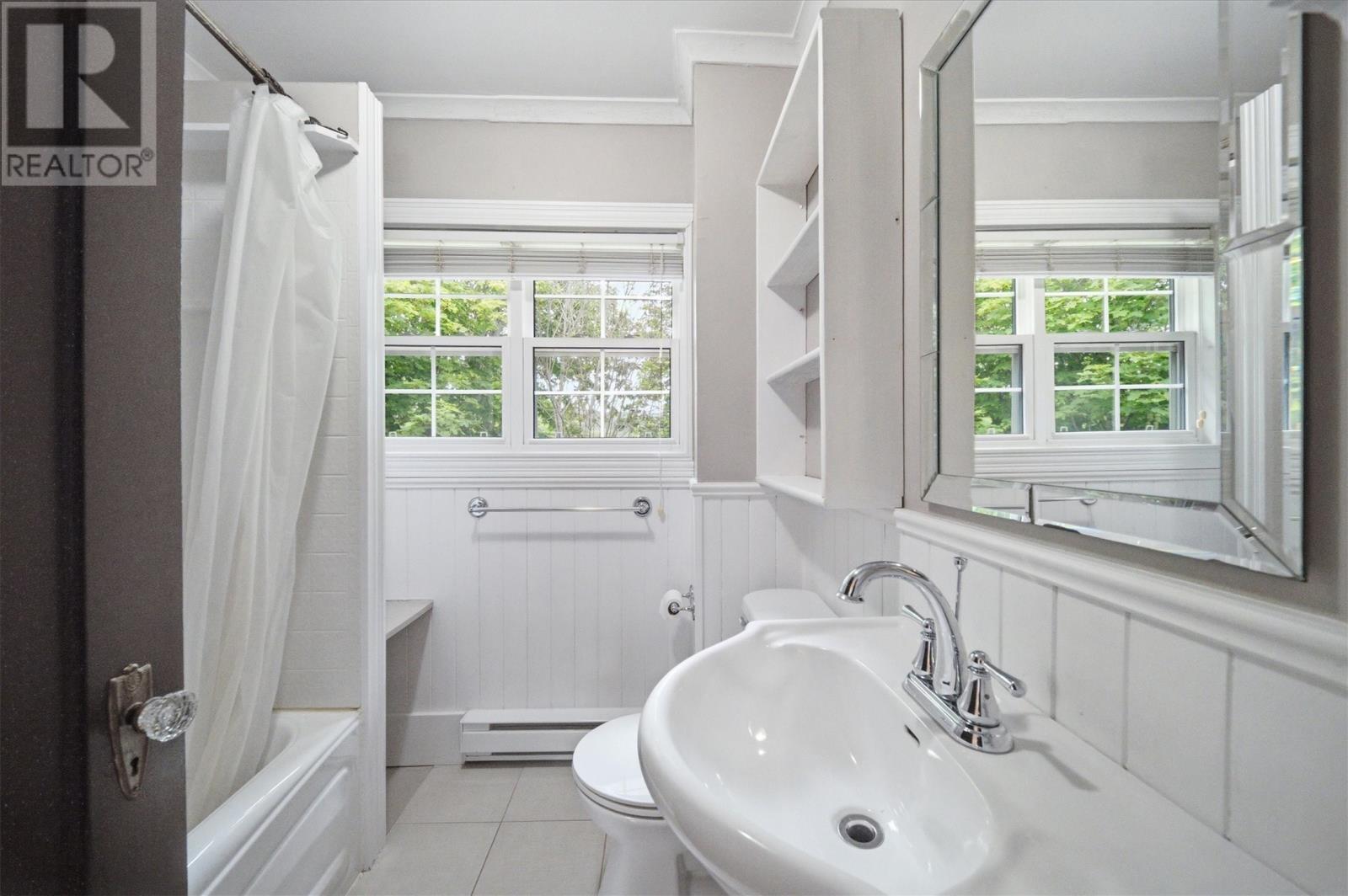 81 Cornwall Avenue thumbnail 21