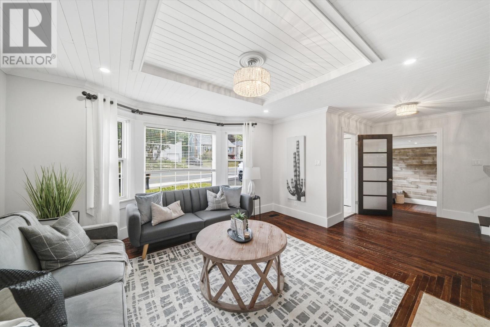 81 Cornwall Avenue thumbnail 4