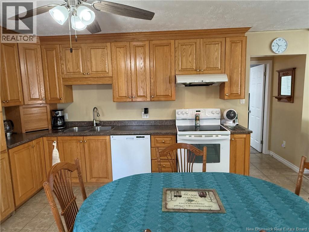 466 Main Street - 10