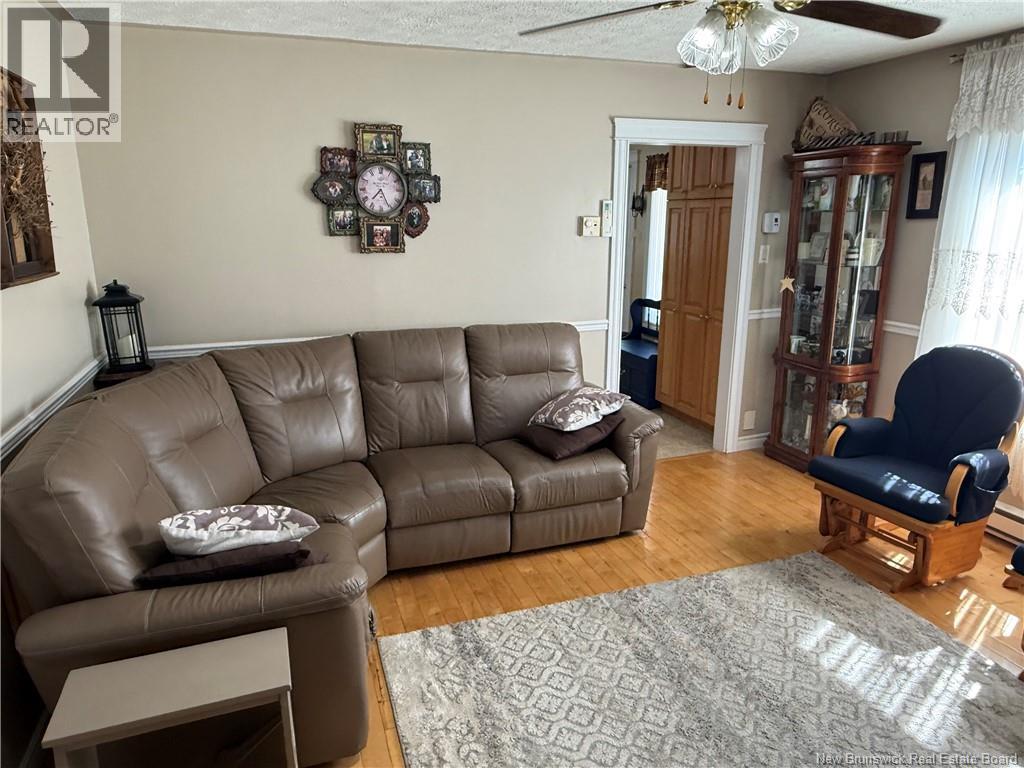 466 Main Street - 16