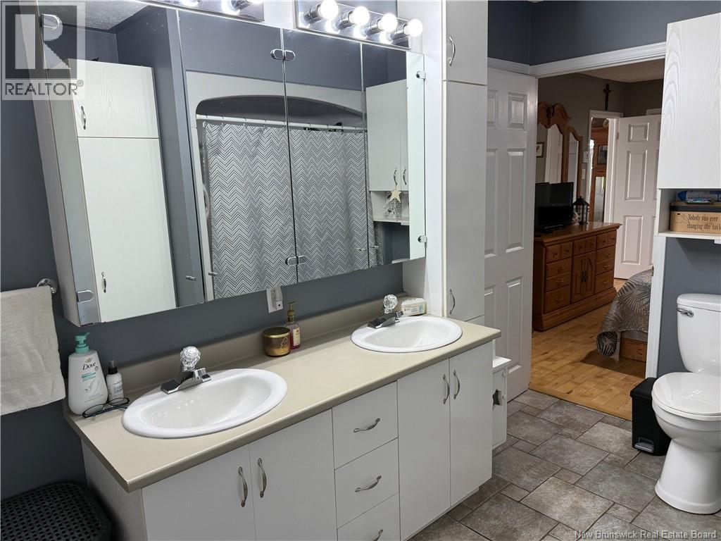 466 Main Street - 20