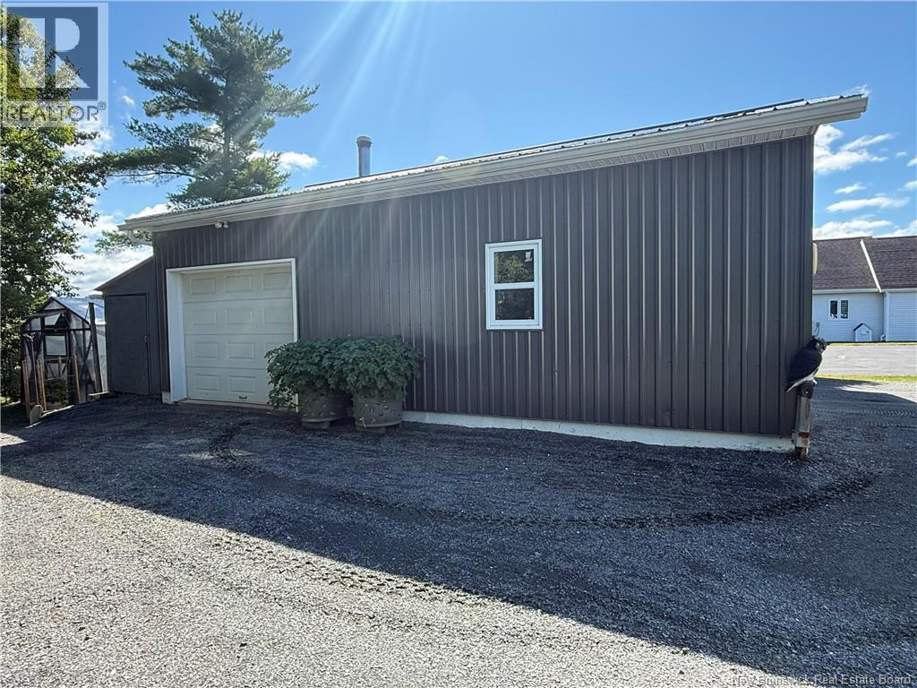 466 Main Street - 34