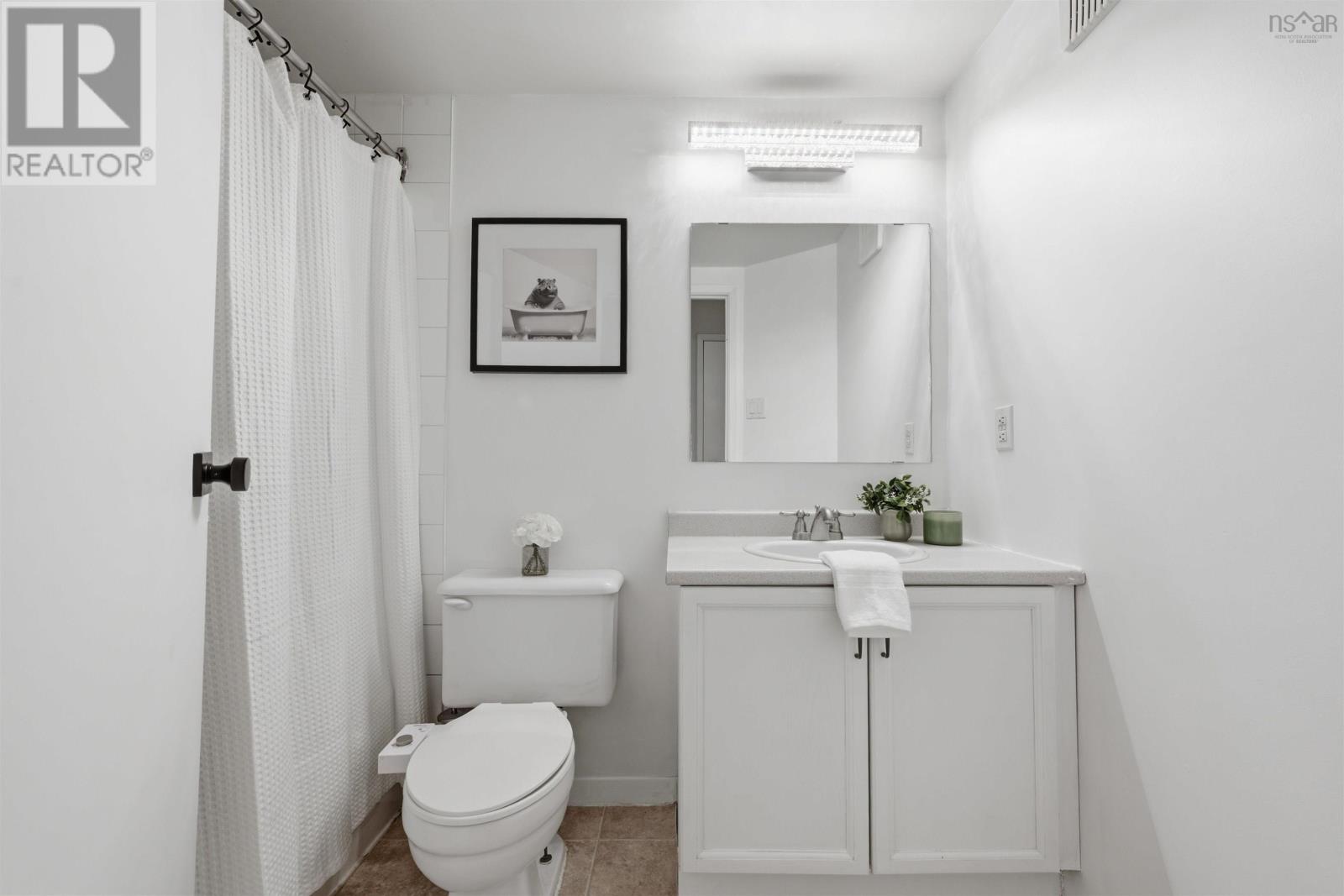 #105 5230 Tobin Street - 16