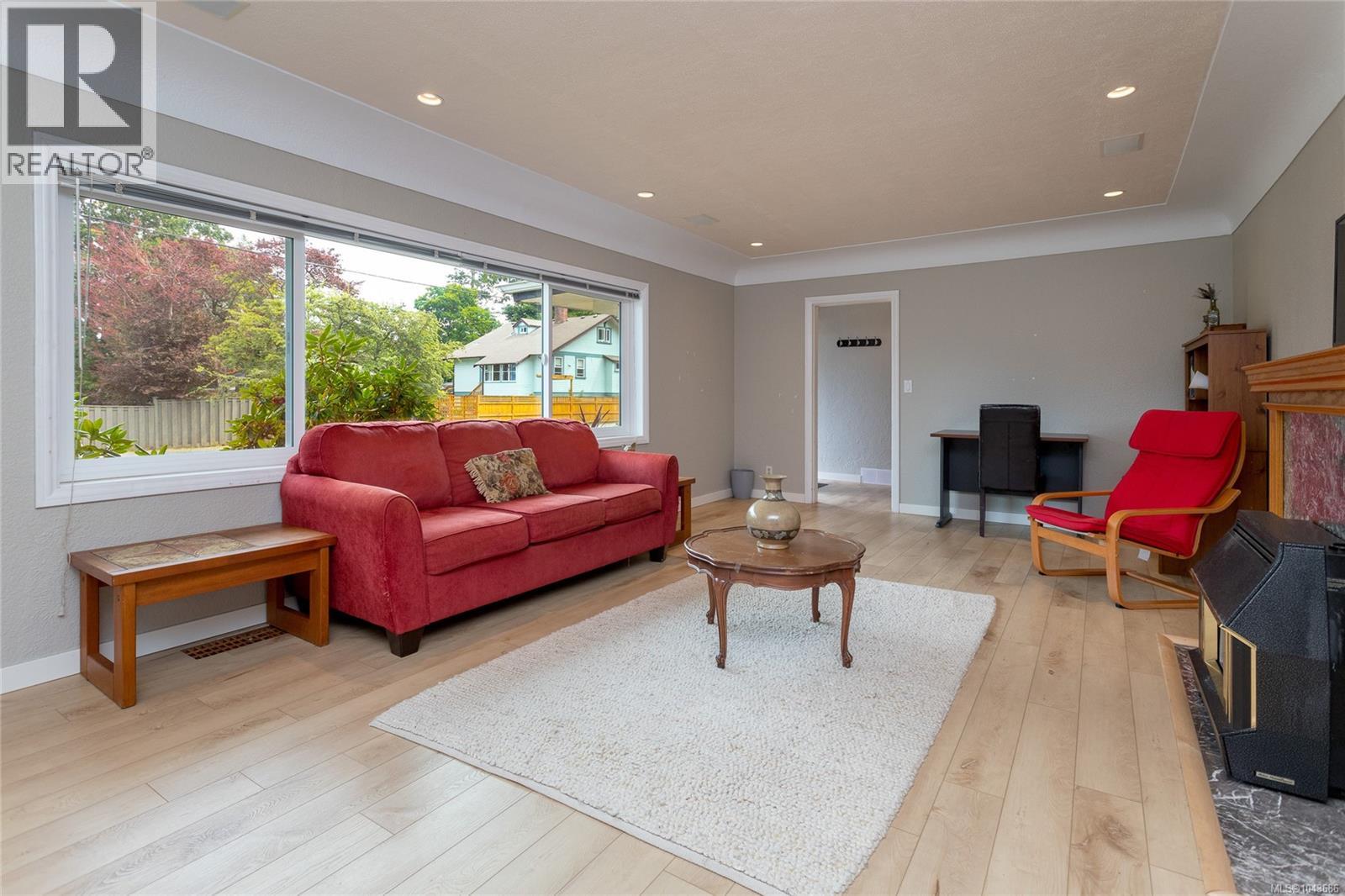 3830 Palo Alto St - 12