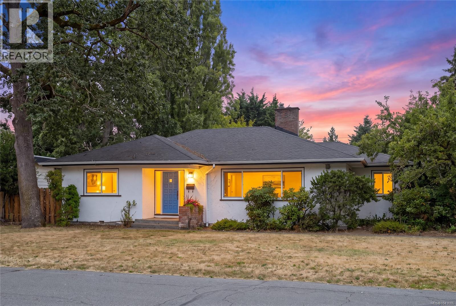 3830 Palo Alto St - 2
