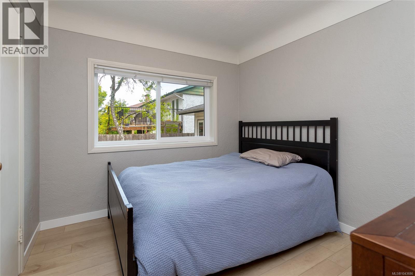 3830 Palo Alto St - 24