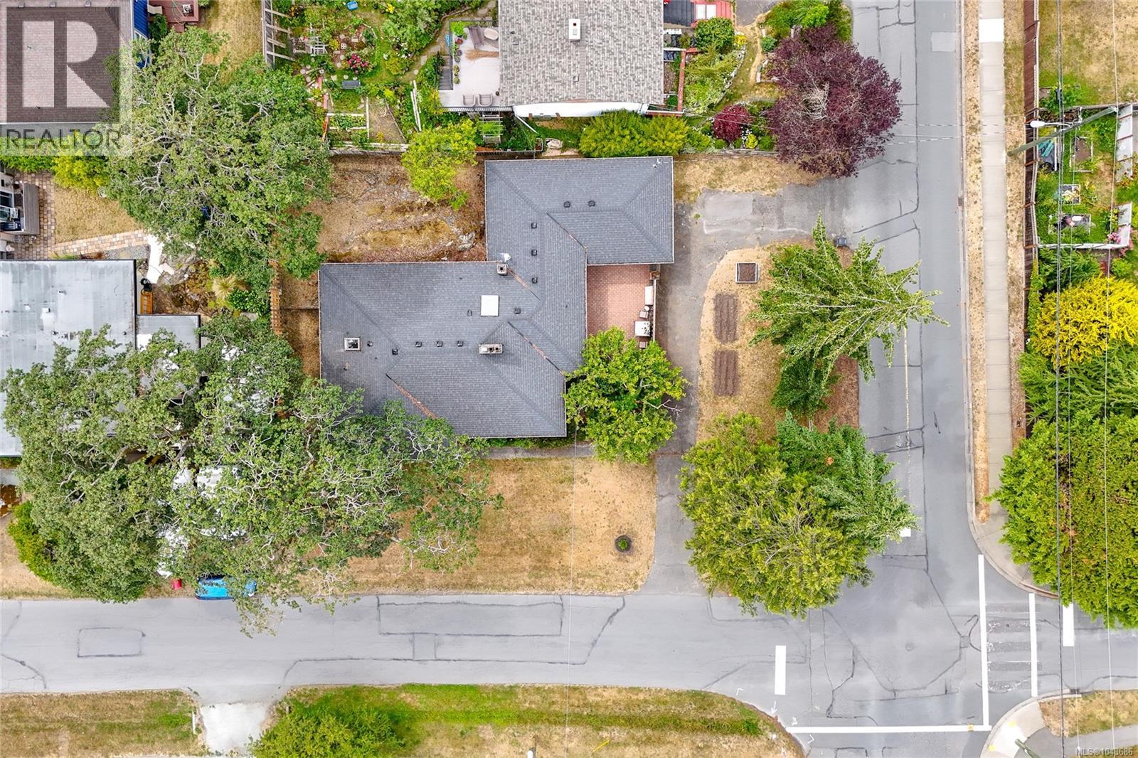 3830 Palo Alto St - 3