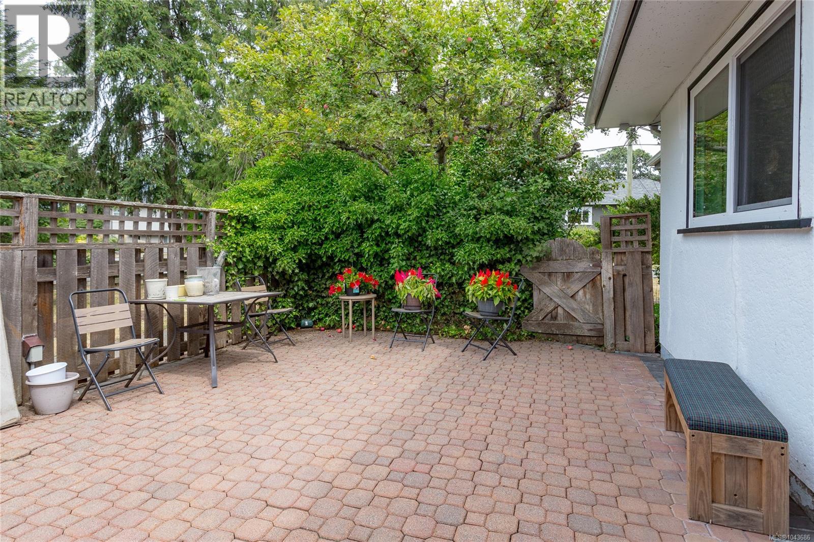 3830 Palo Alto St - 30