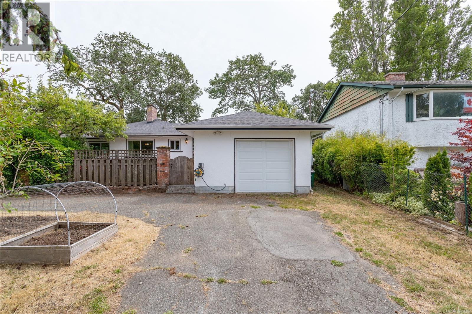 3830 Palo Alto St - 6