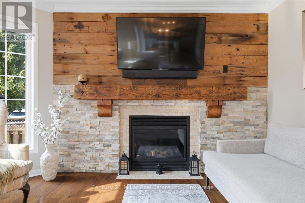 1699 NORRIS CIRCLE - 11