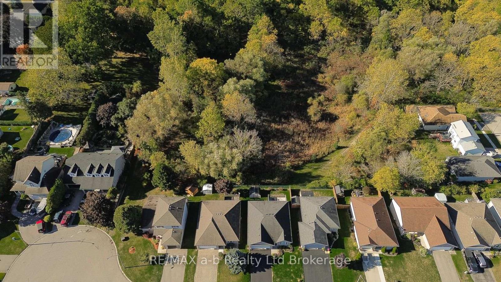 11 CORNISH CRESCENT - 41