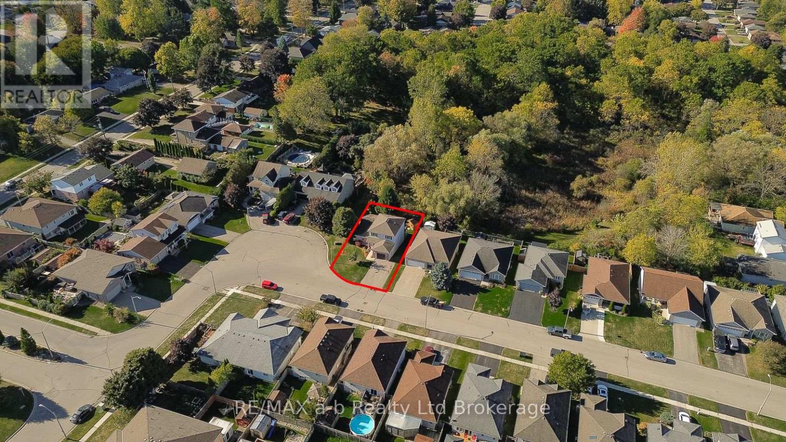 11 CORNISH CRESCENT - 44