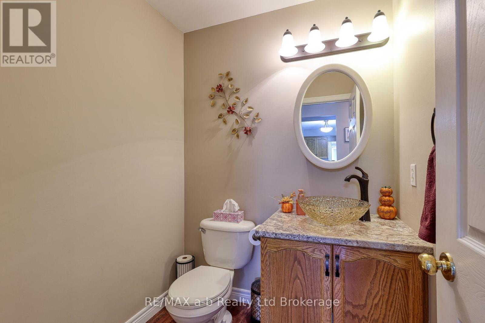11 CORNISH CRESCENT - 6