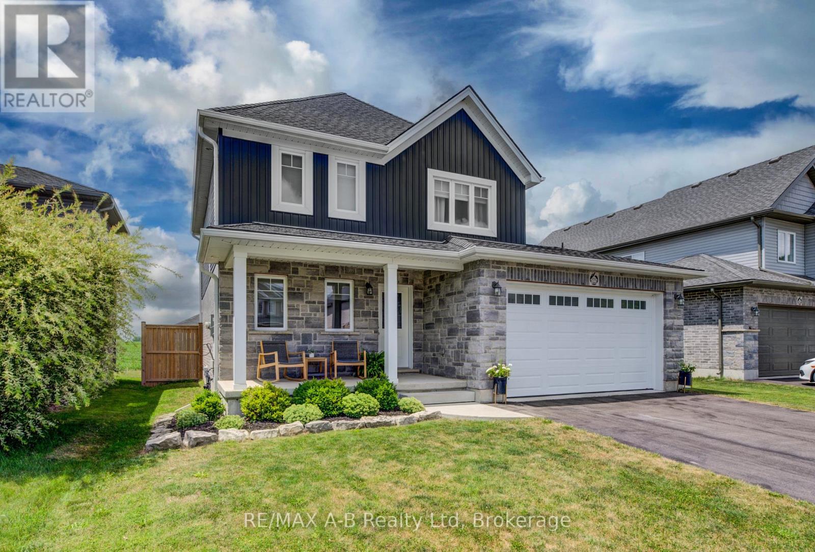 122 HALLIDAY DRIVE - 2