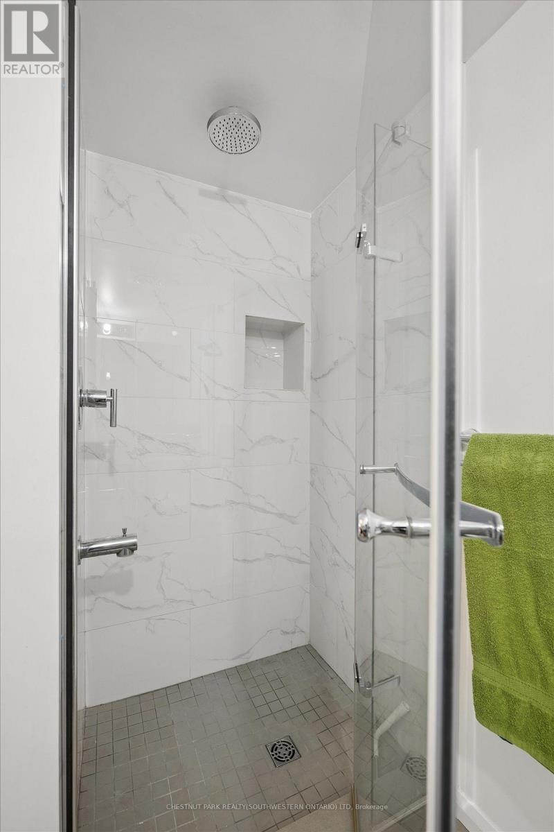 #506 18 HOLBORN COURT - Image 22