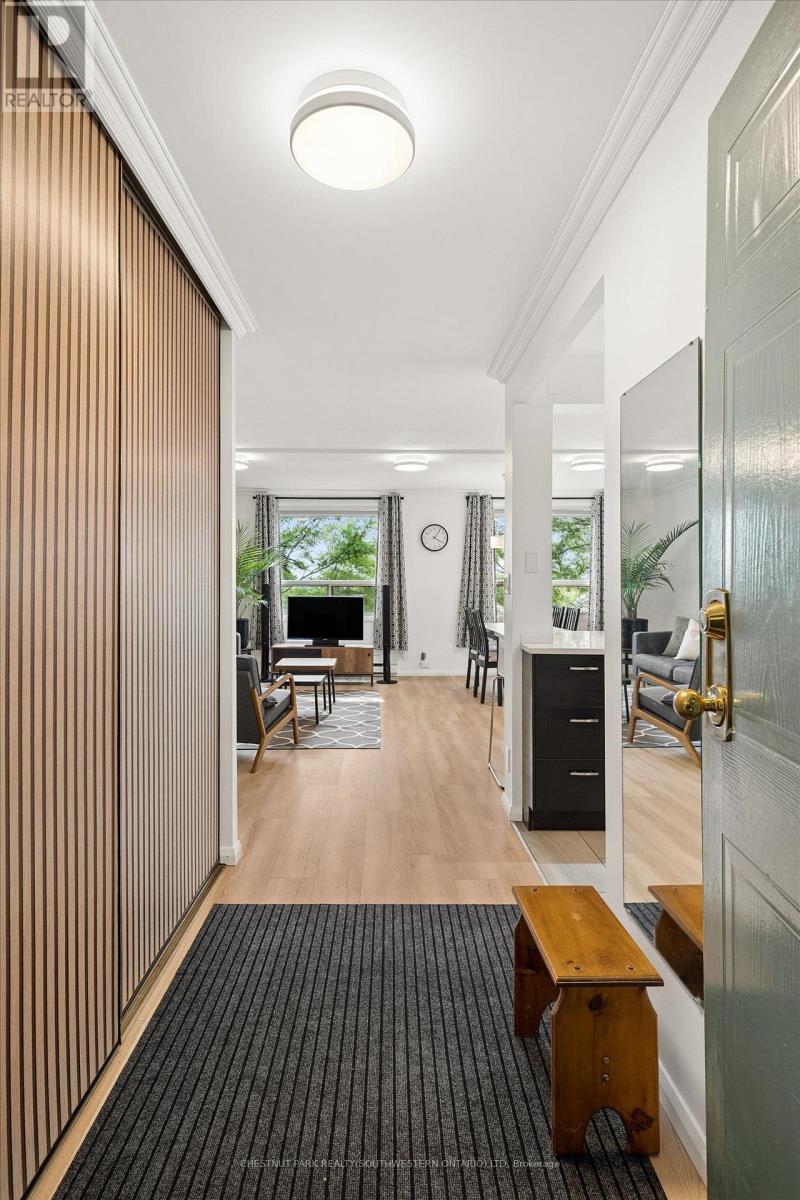 #506 18 HOLBORN COURT - Image 4