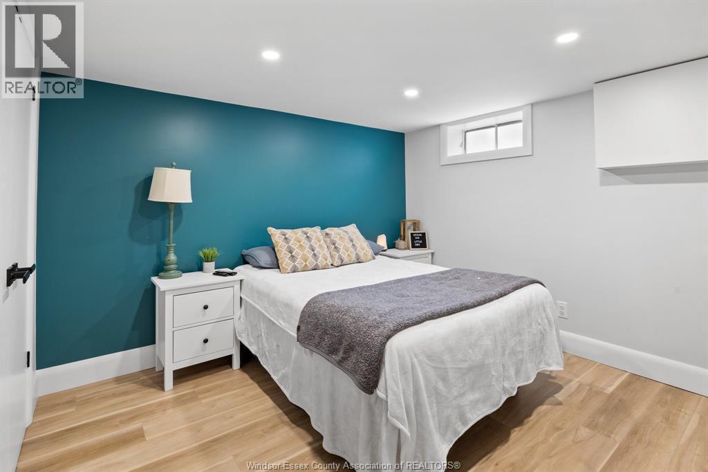 1600 ST. GABRIEL - 21