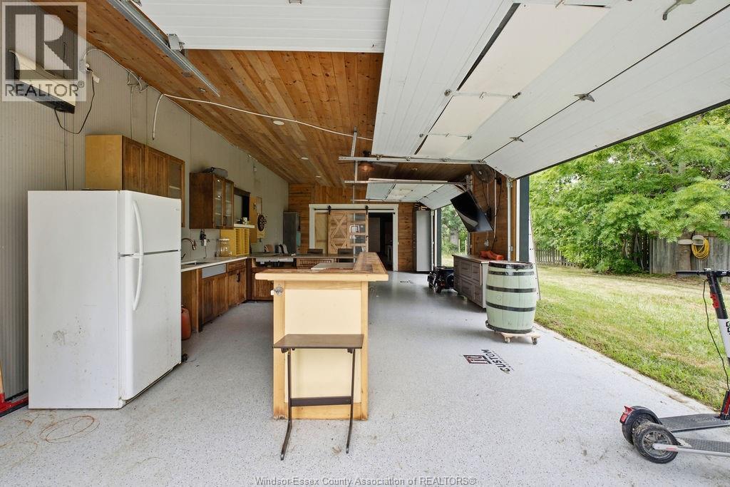 617 TALBOT TRAIL - 32