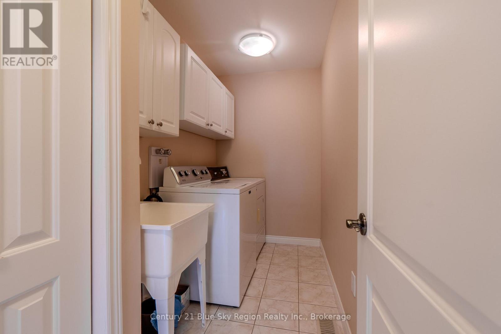 304 OSPREY CRESCENT - 21