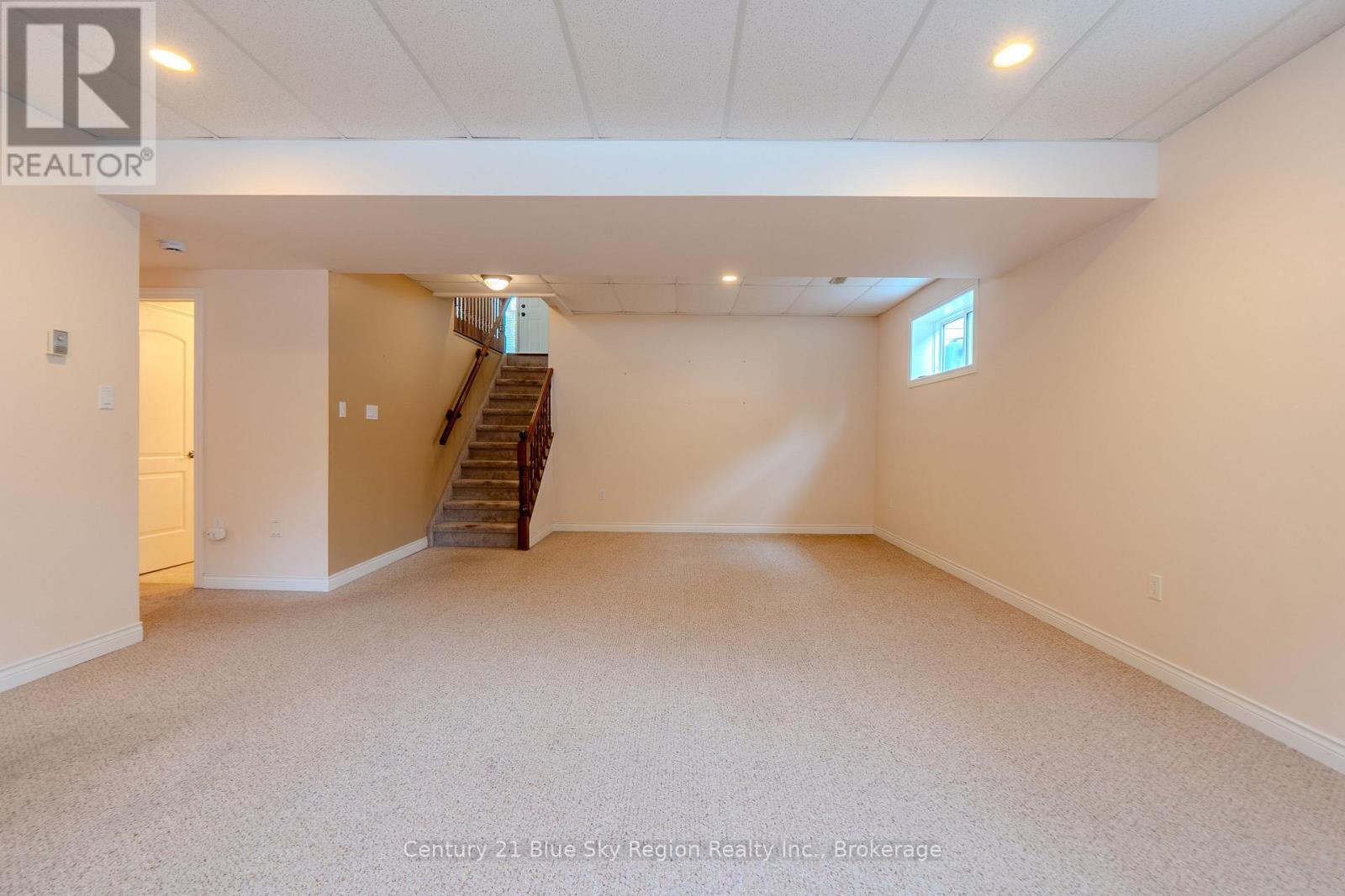 304 OSPREY CRESCENT - 22