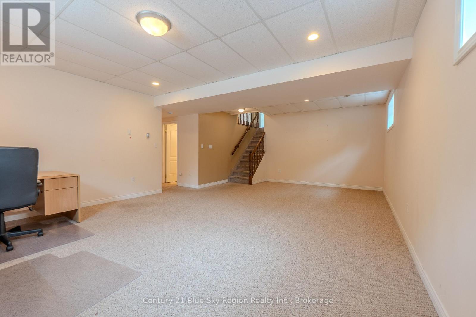 304 OSPREY CRESCENT - 24