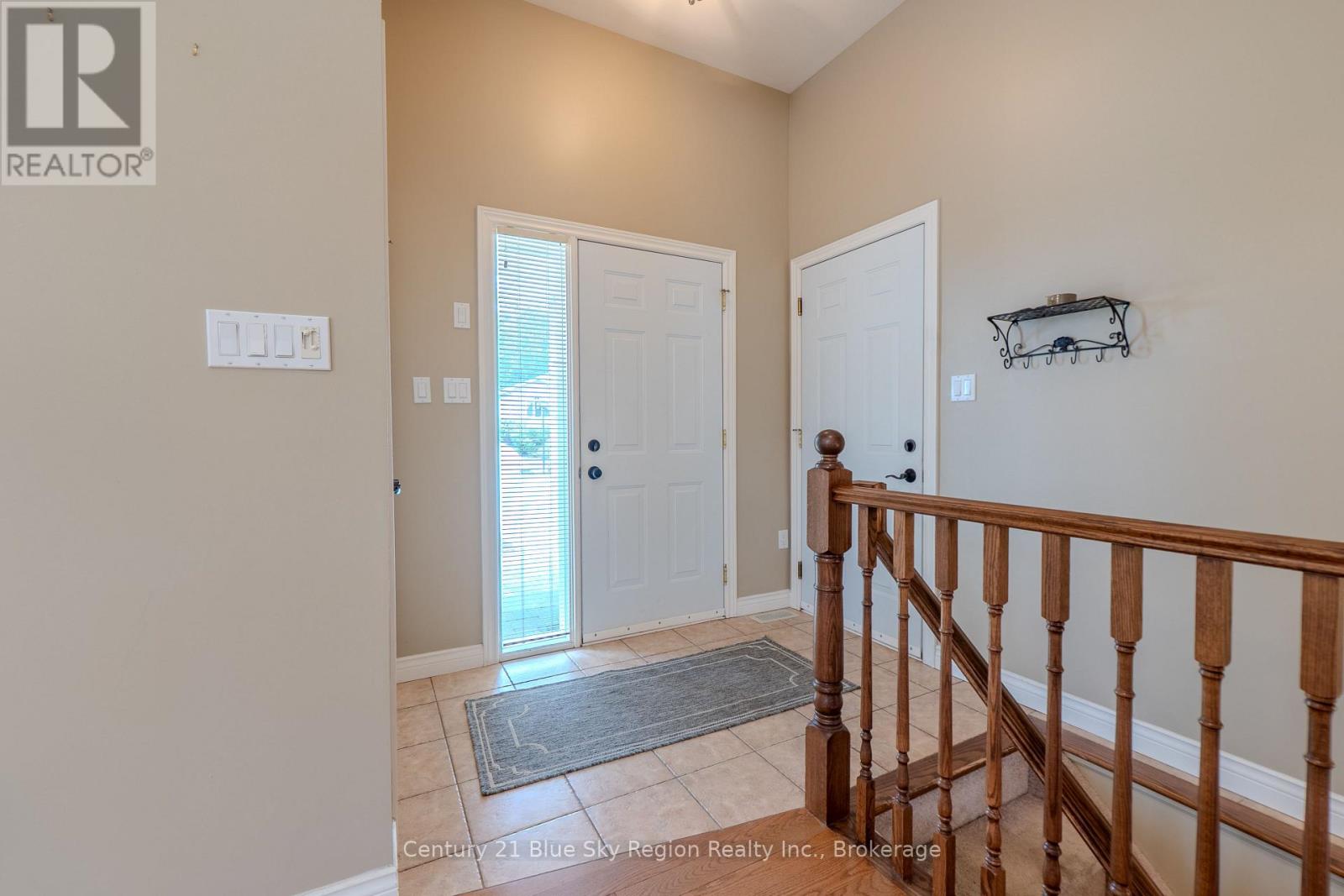 304 OSPREY CRESCENT - 4