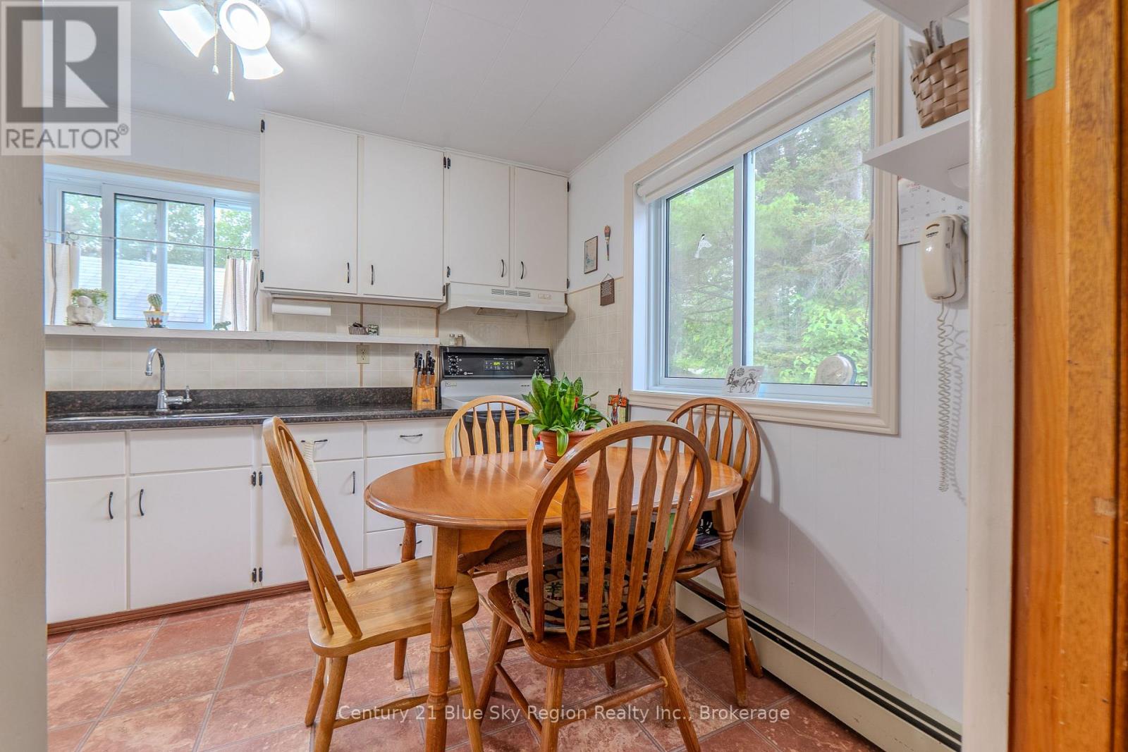 73 O'CONNOR DRIVE - 16
