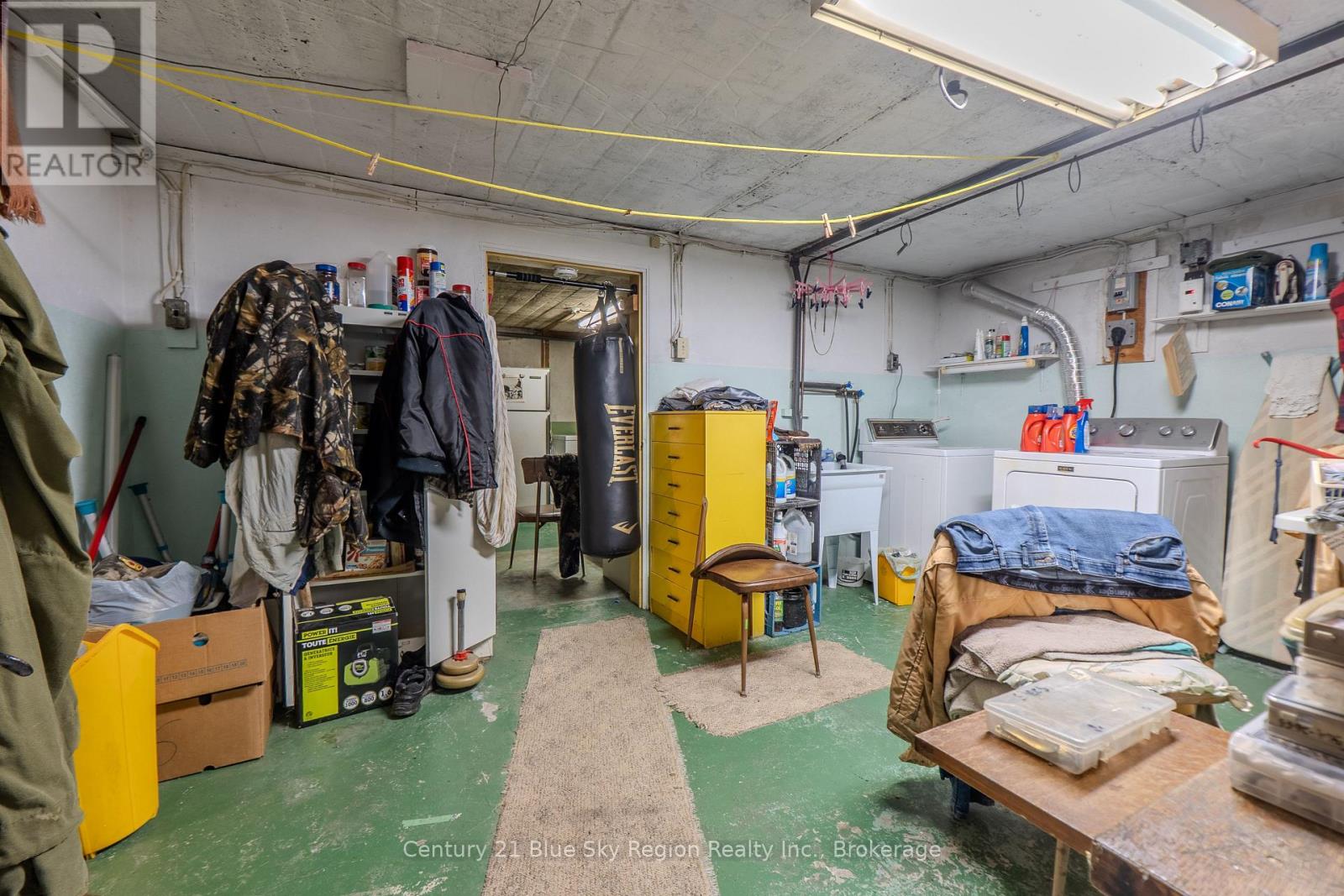 73 O'CONNOR DRIVE - 24