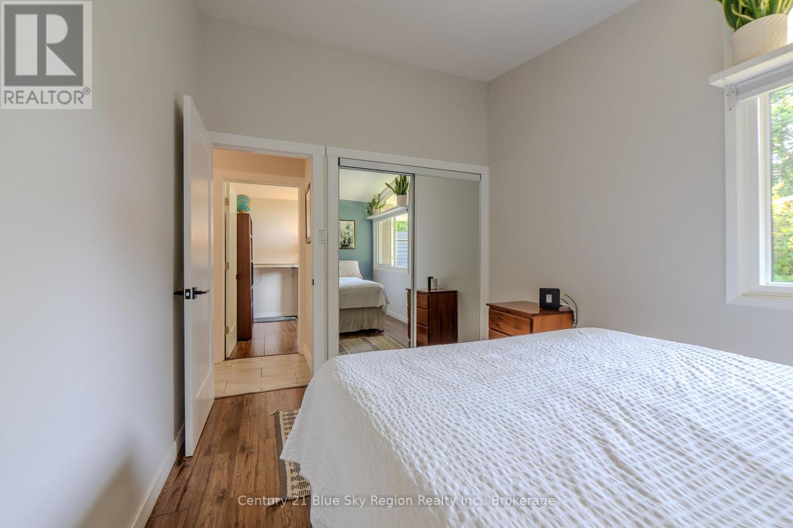 1440 JANE STREET - Image 29