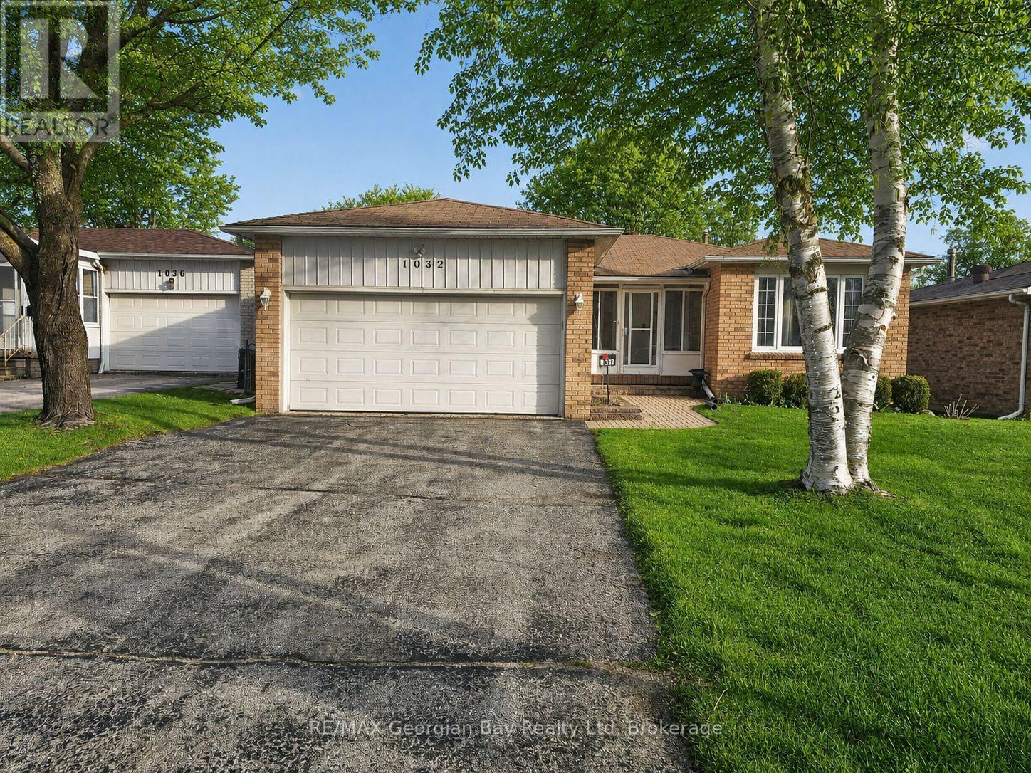 1032 DOMINION AVENUE - 1