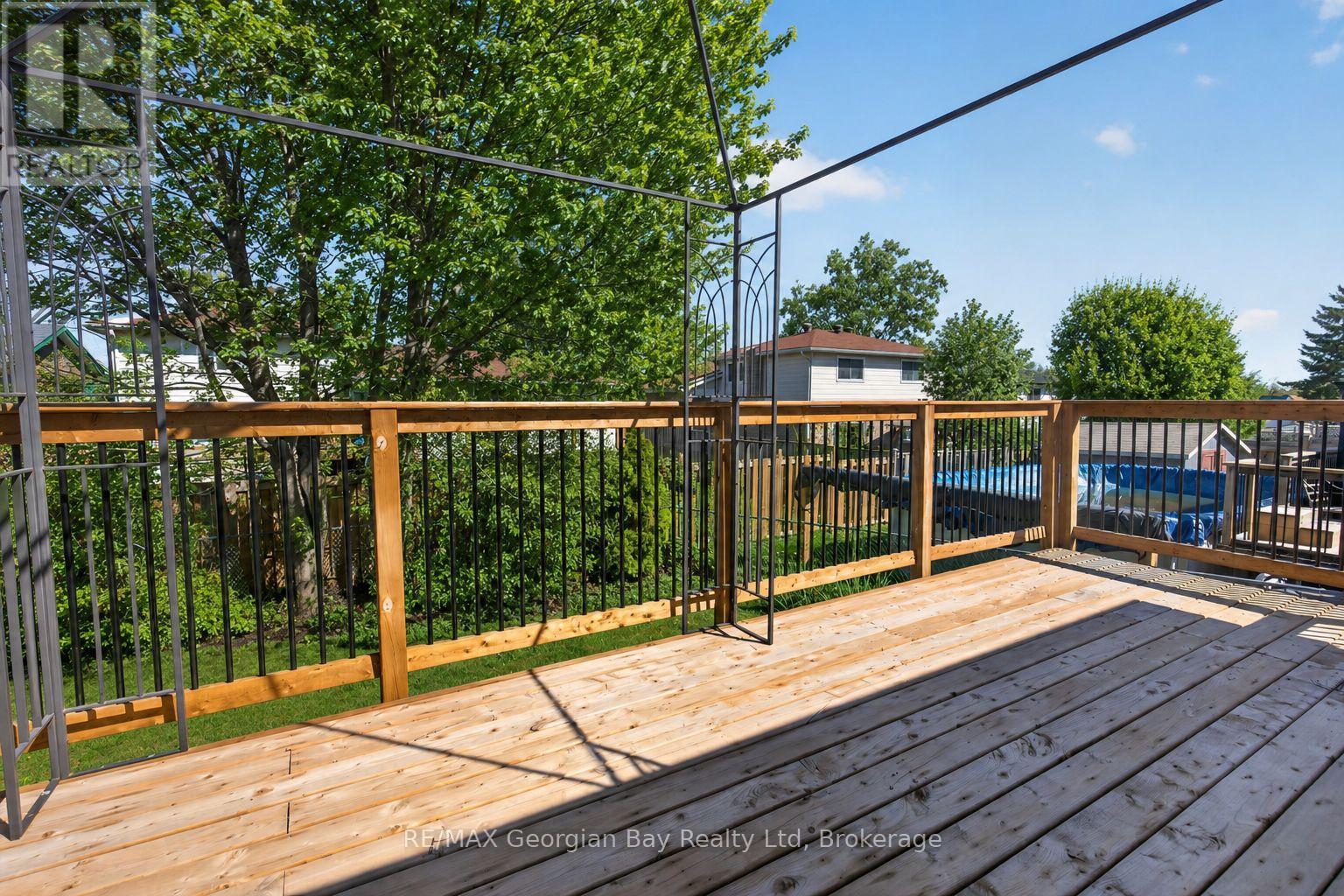 1032 DOMINION AVENUE - 25