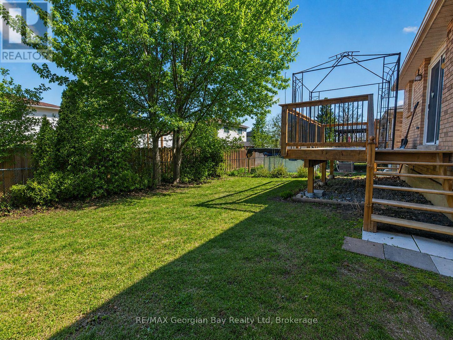 1032 DOMINION AVENUE - 27