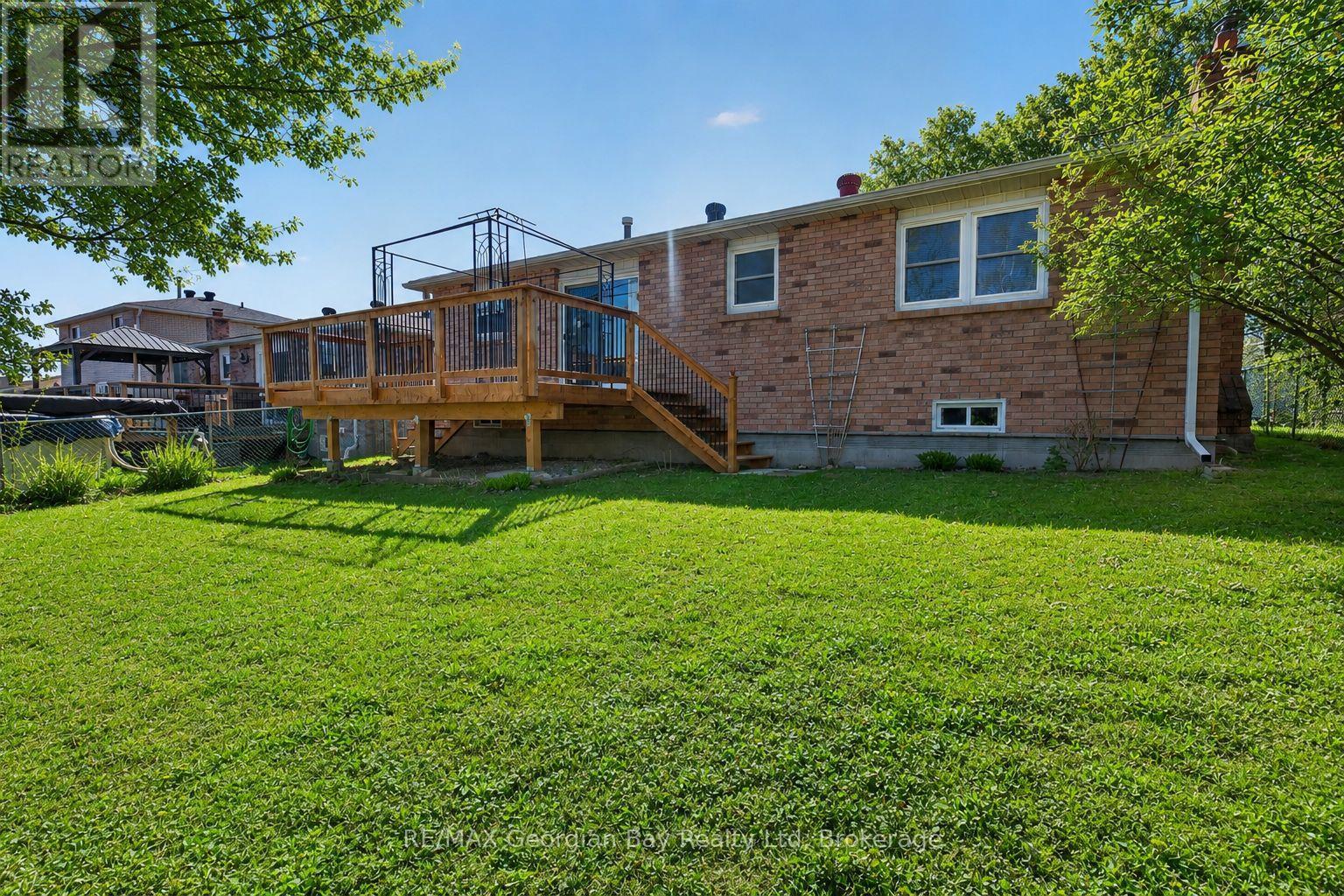 1032 DOMINION AVENUE - 28