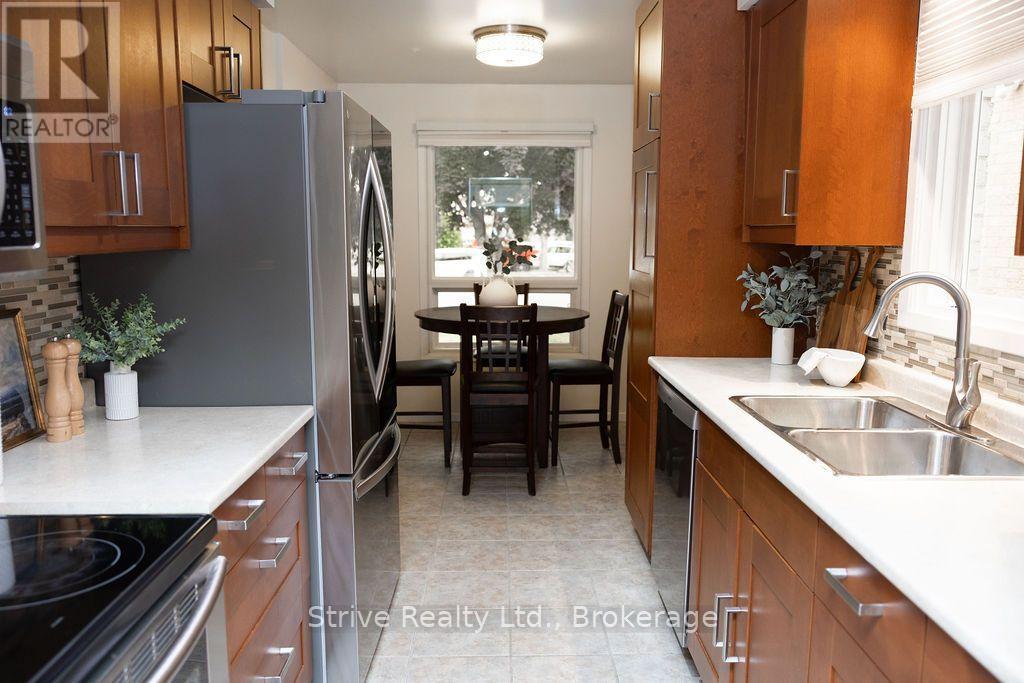 54 DEVERILL CRESCENT - 11