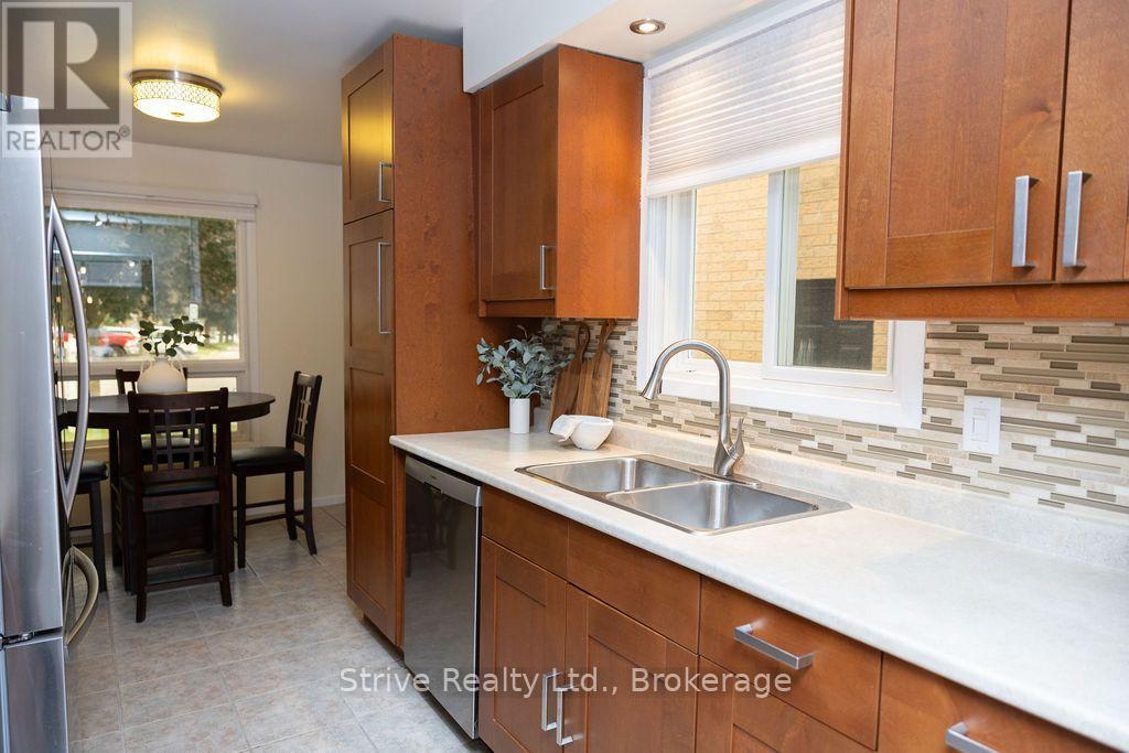 54 DEVERILL CRESCENT - 14