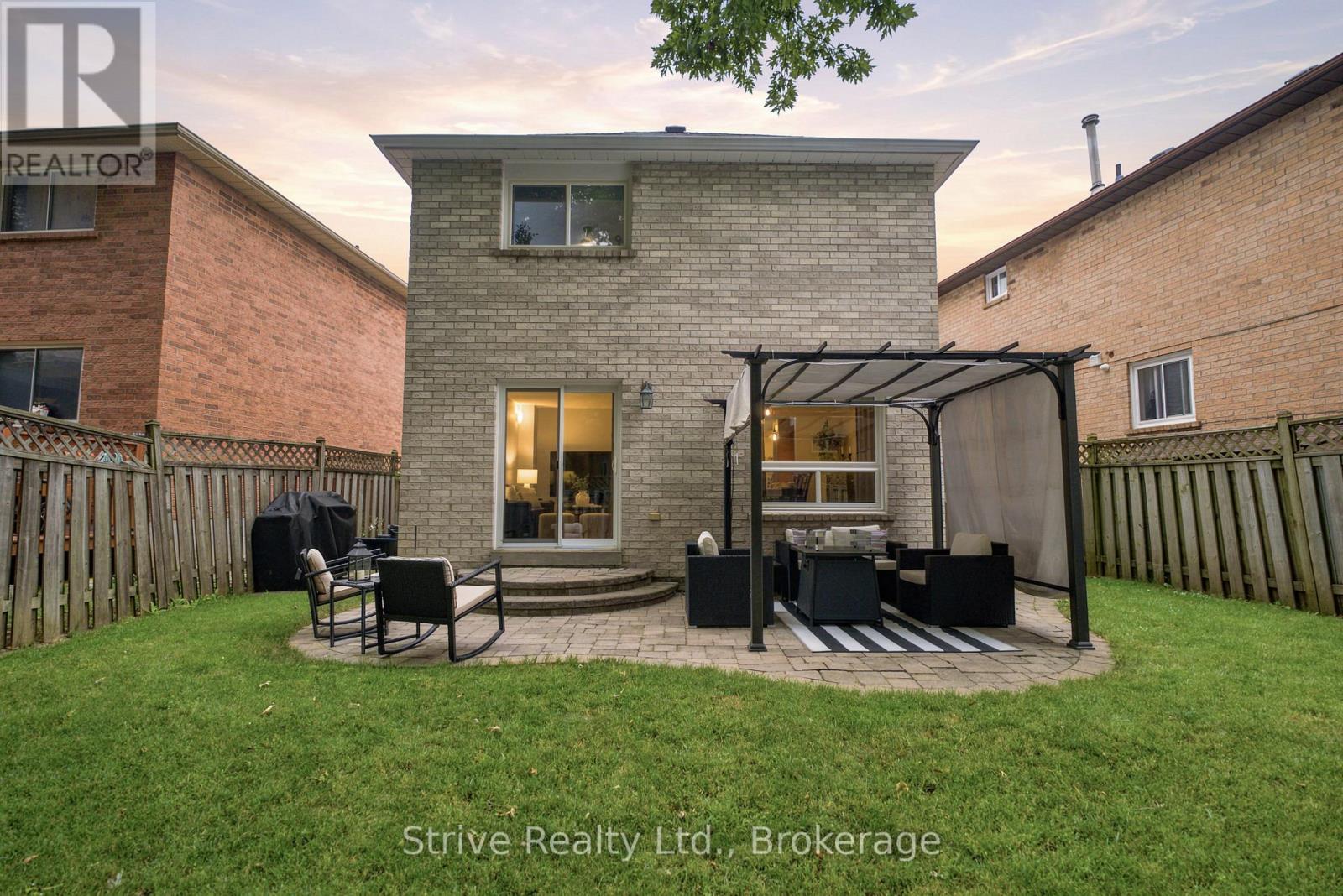 54 DEVERILL CRESCENT - 27