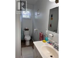 39 Montagnais Road thumbnail 12