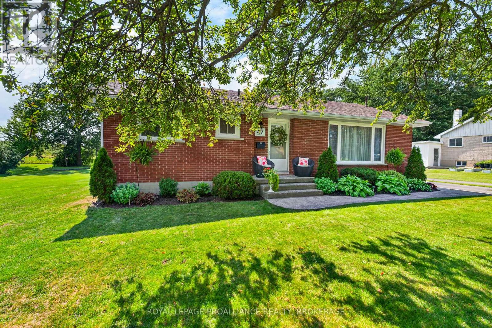 47 RIVERVIEW DRIVE - Image 3