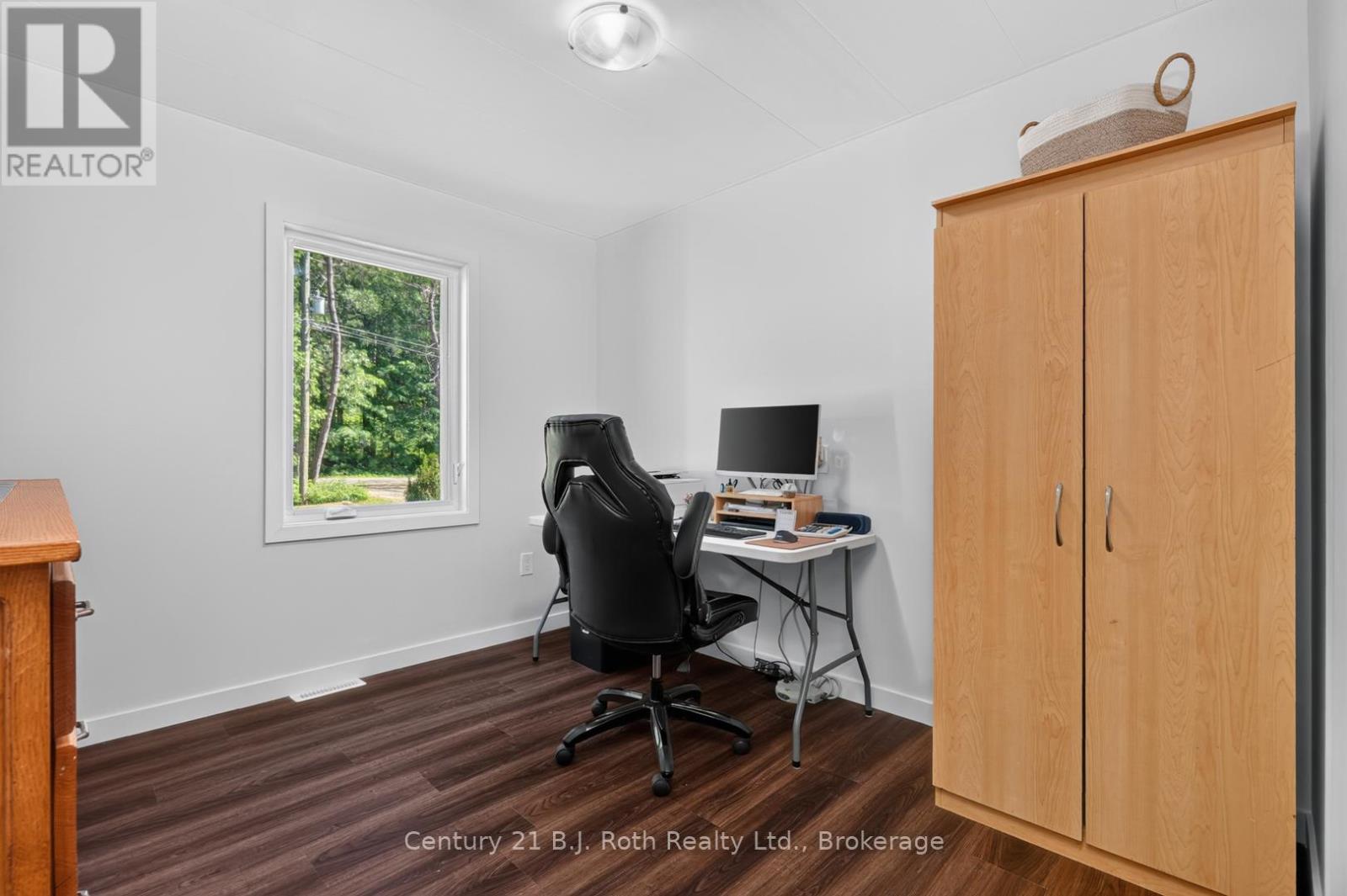 1020 ROSSEAU LAKE ROAD 1 - 19