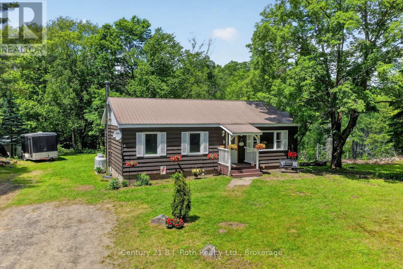 1020 ROSSEAU LAKE ROAD 1 - 23