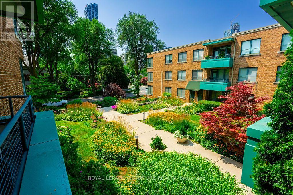 #203 30 ELM AVENUE - 14