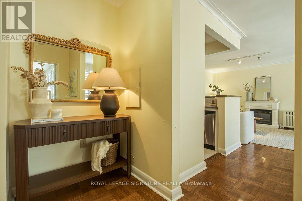 #203 30 ELM AVENUE - 5