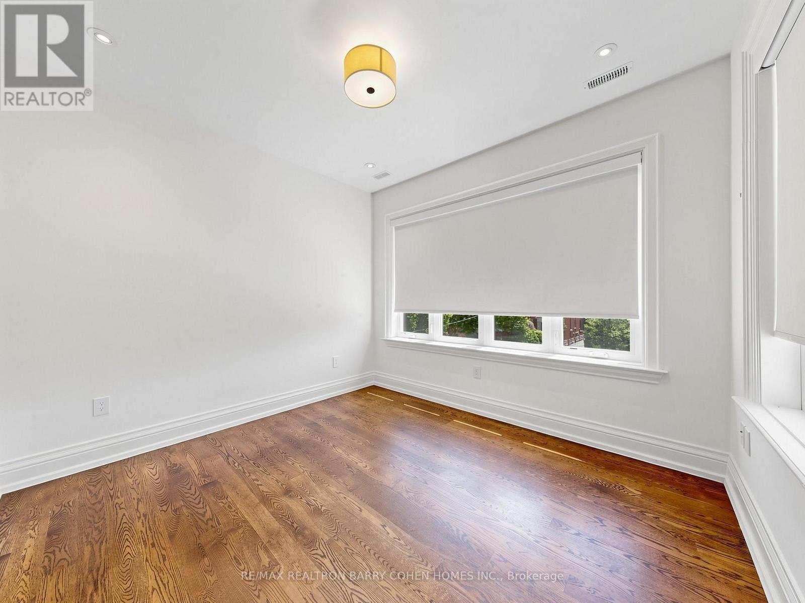 96 SOUTHVALE DRIVE - 32