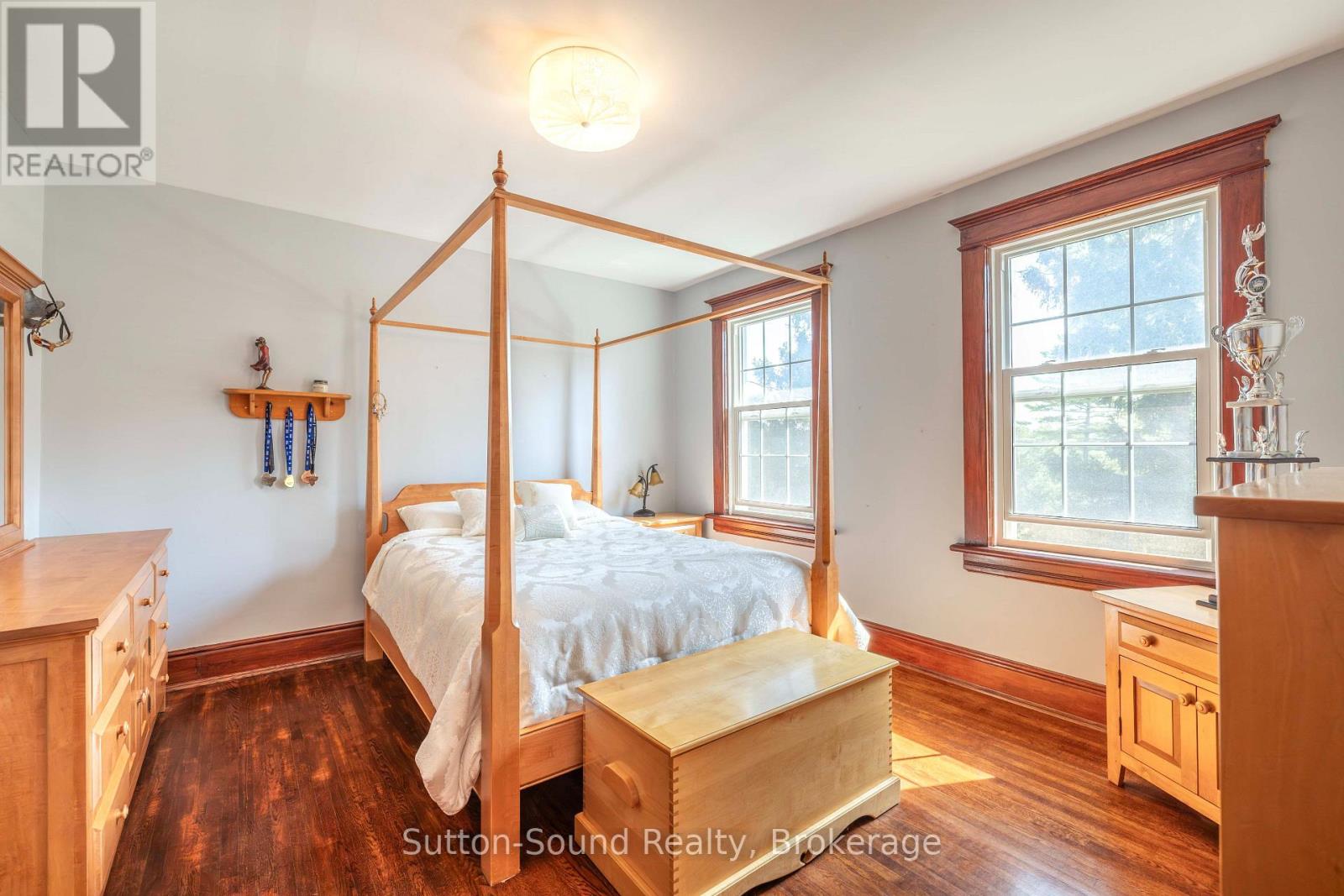 296 GARAFRAXA STREET - Image 13