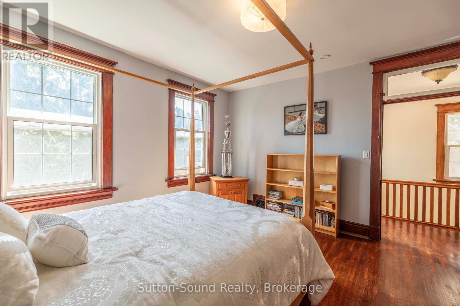 296 GARAFRAXA STREET - Image 14