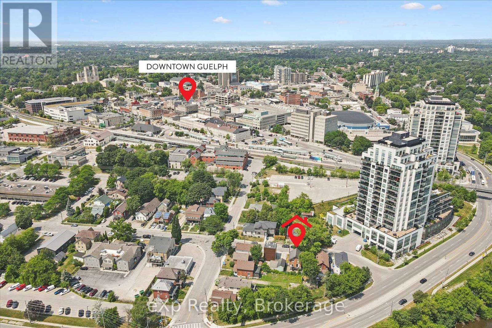 131 SURREY STREET E - 2