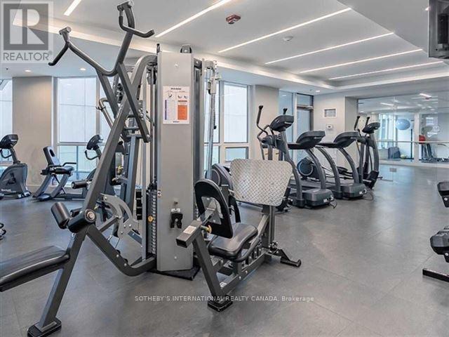 #714 377 MADISON AVENUE - 28
