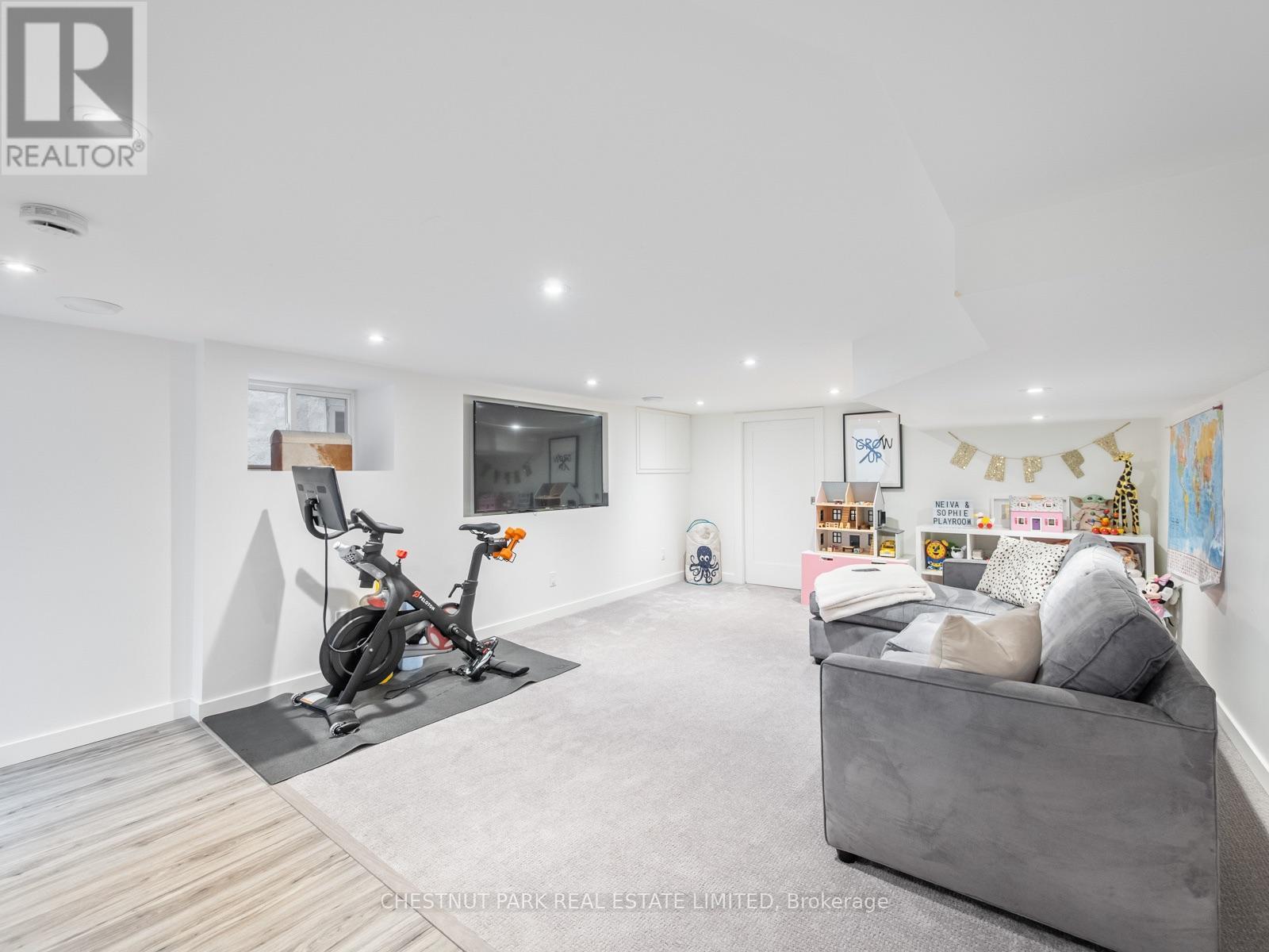 113 COTTINGHAM STREET - 24