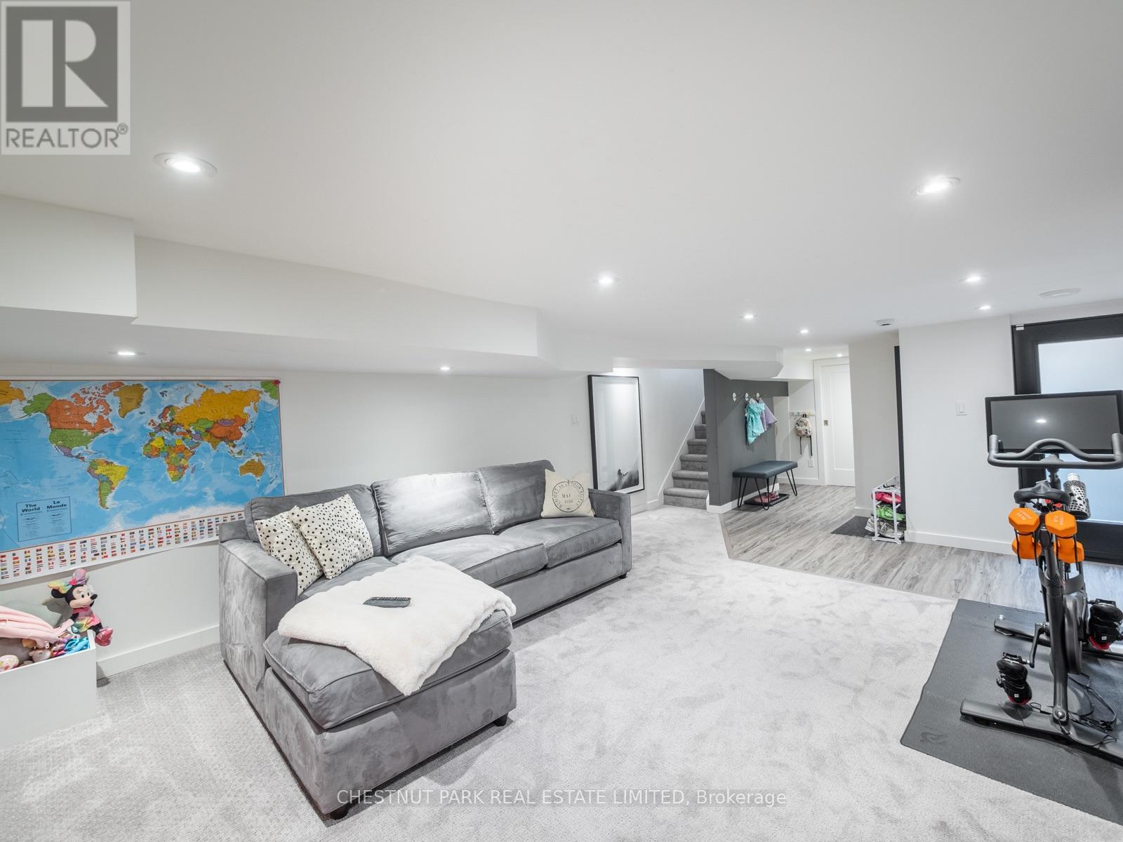 113 COTTINGHAM STREET - 25