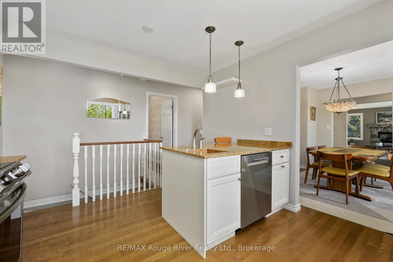 3625 ALNWICK HILL ROAD - 19